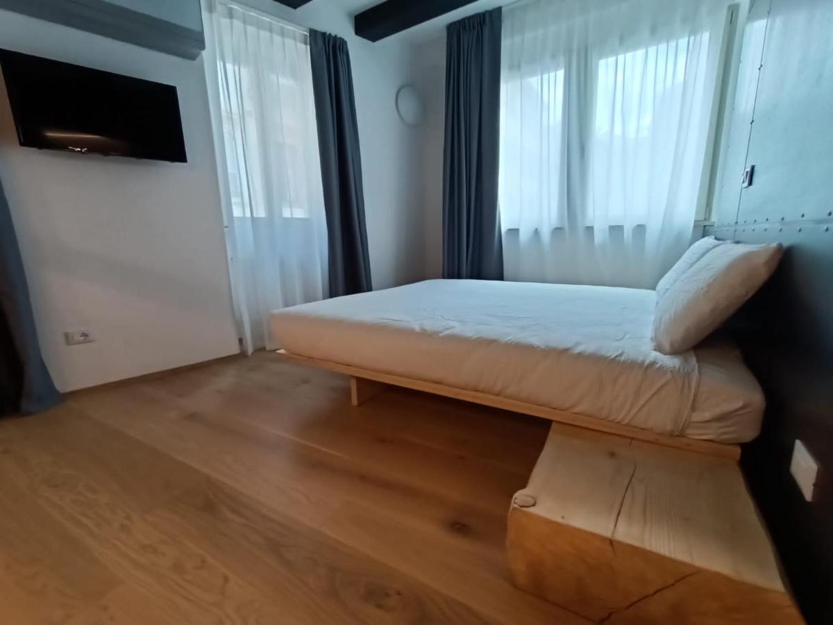 Le Meridiane City Rooms In Trento Exterior photo